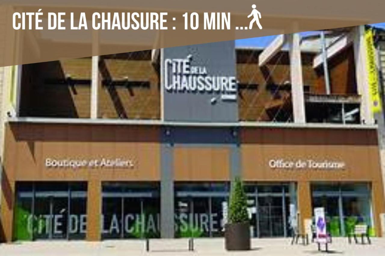 Le Bouquiniste, Centre Historique, Fibre, Ess, Rez-De-Chaussee, Bedinshop Romans-sur-Isere Exterior photo